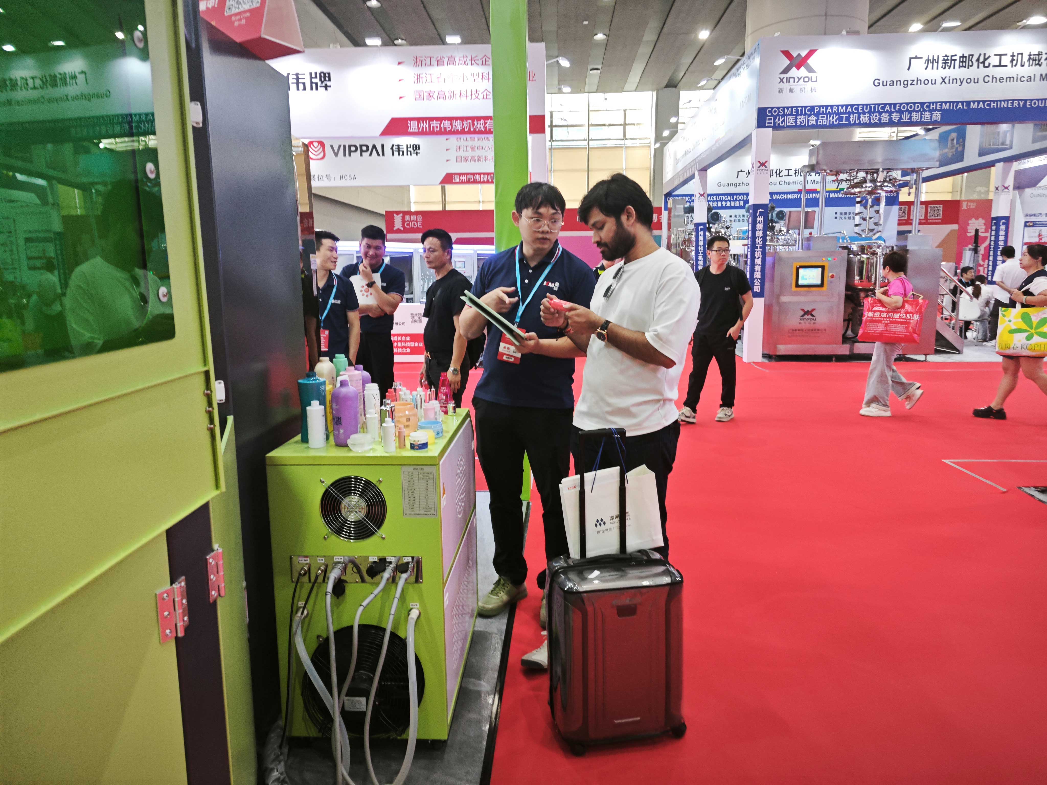 1759886642121589.jpg 0b886db0fd58382b9af2b35c2da03bc6.jpg